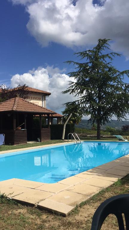 Villa Carla Castino Exterior foto